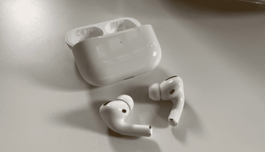 Apple Airpods Pro Valentine's Day Gift