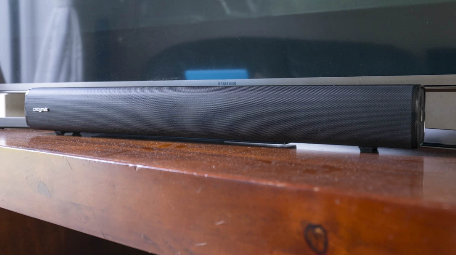 what is the difference between a 2.1 vs 5.1 soundbar?